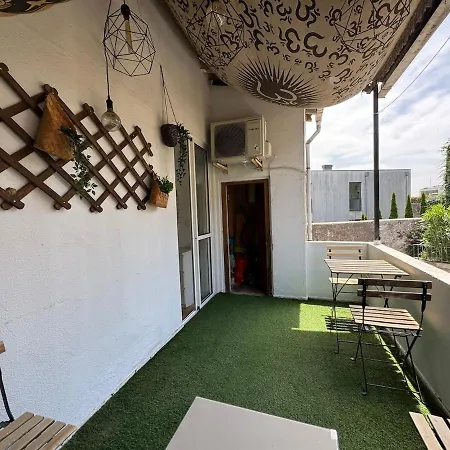 Perfect Days - Downtown *