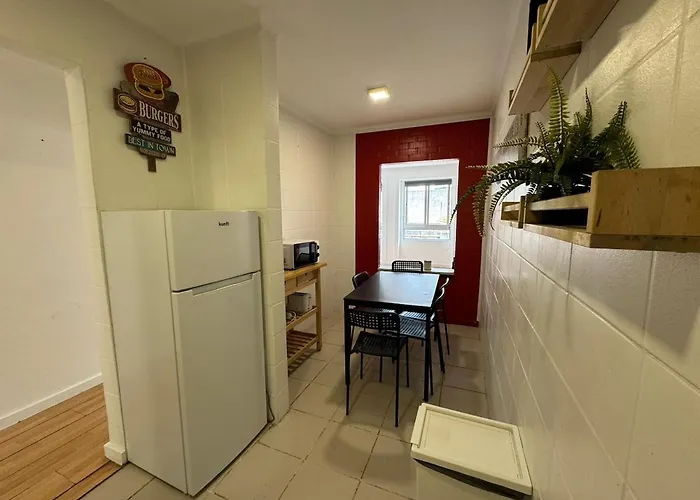 Perfect Days - Downtown Oporto